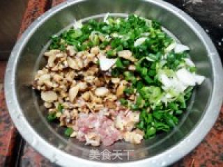 香菇猪肉包子的做法步骤：5