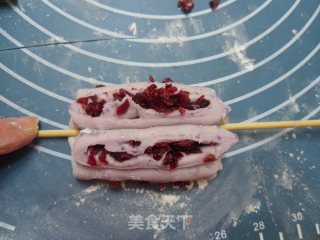 蔓越莓花卷的做法步骤：8