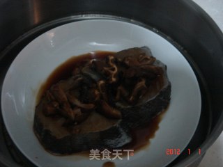 香菇蒸鳕鱼的做法步骤：4