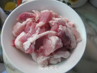 油豆条炖肉的做法步骤：1