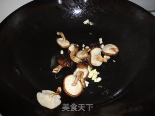 香菇扒油菜的做法步骤：5