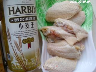 橘香啤酒鸡翅的做法步骤：1