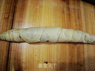 芝麻千层饼的做法步骤：4