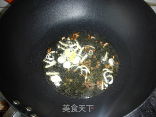 榨菜鱼片的做法步骤：4