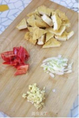 【西兰花油豆腐】的做法步骤：2