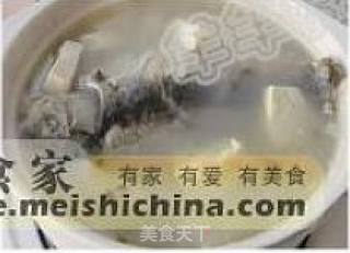 【鲫鱼炖豆腐】的做法步骤：9