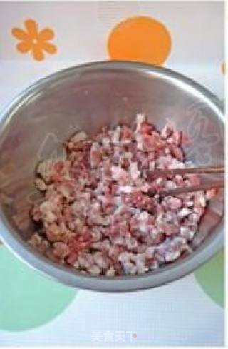 【冬至、酸菜水饺】的做法步骤：1