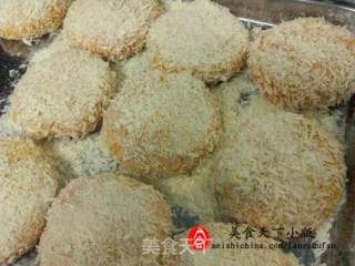 首乌黑芝麻南瓜饼的做法步骤：7
