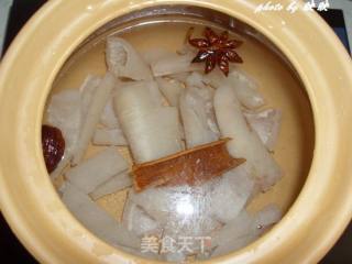 山药煲猪皮的做法步骤：4