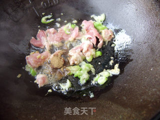 家常菜----西兰花炒肉的做法步骤：3