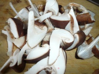 香菇油菜的做法步骤：3