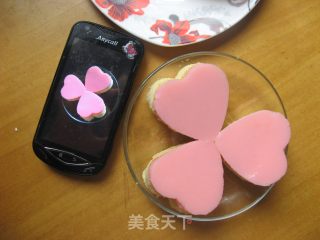 给儿子的生日蛋糕---草莓果冻酸奶蛋糕的做法步骤：7