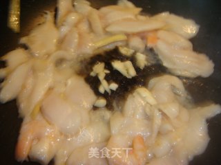 豉椒炒鱼柳的做法步骤：7