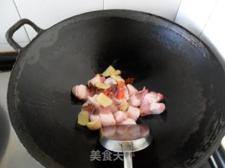 茨菇烧肉的做法步骤：4