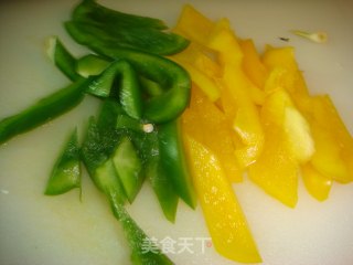 彩椒炒嫩豆腐的做法步骤：2