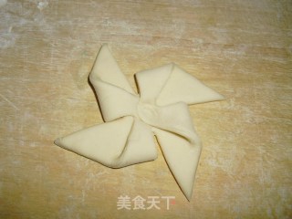 小风车馒头的做法步骤：4