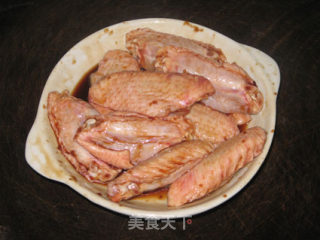橙香柚酱鸡中翅的做法步骤：2