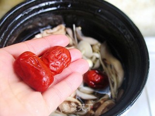 菌汤双粉鱼丸的做法步骤：6