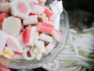 菌汤双粉鱼丸的做法步骤：9
