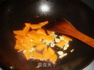 方便面新吃法--三文火腿炒面的做法步骤：5