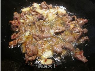 孜然牛肉的做法步骤：4