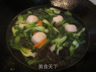 鲜蔬鱼丸汤的做法步骤：7