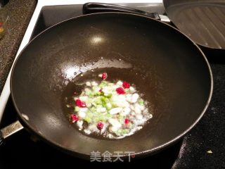 酸黄瓜四季豆炒肉末的做法步骤：4