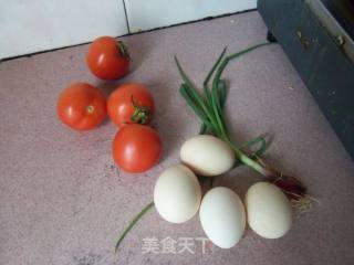 西红柿炒鸡蛋的做法步骤：1