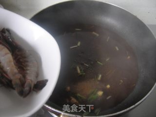 番茄炖对虾的做法步骤：4