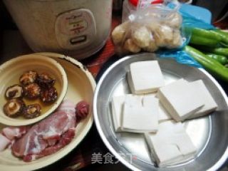 客家菜----酿豆腐的做法步骤：1