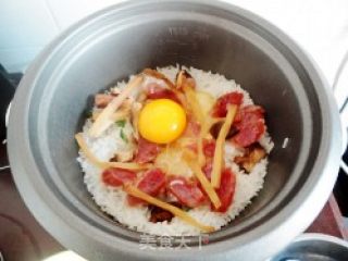 榨菜腊肠饭的做法步骤：5