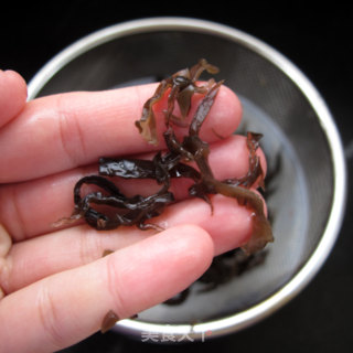 麻油炒黑木耳的做法步骤：2