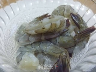 【简单宴客菜】换个方法吃虾---香煎数字虾的做法步骤：2