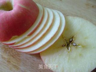 苹果松饼的做法步骤：2