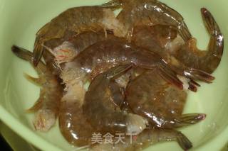 蕃茄鲜虾汤的做法步骤：1