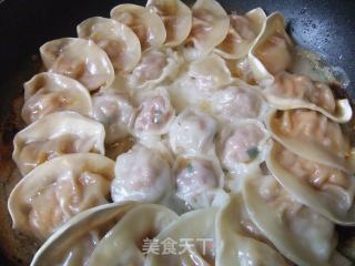 脆嫩煎饺的做法步骤：4