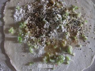 烫面葱香油饼的做法步骤：4