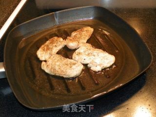 香煎鸡脯肉的做法步骤：5
