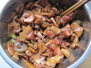 简单的海带扣肉的做法步骤：6