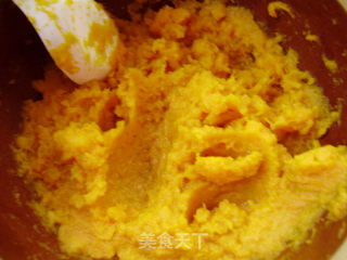 休闲小吃----南瓜粘玉米面饼的做法步骤：3