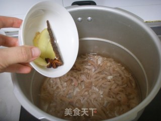 花样肉皮冻的做法步骤：7