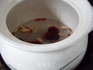 补气益血——黄芪红枣茶的做法步骤：2