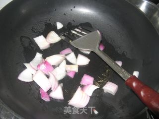 美味的咖喱牛肉饭的做法步骤：2
