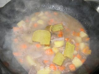 美味的咖喱牛肉饭的做法步骤：5