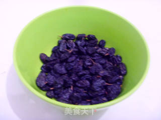 【怡汝烘焙】手工面包更美味健康---蓝莓面包卷的做法步骤：2