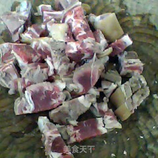 羊肉土豆汤的做法步骤：2