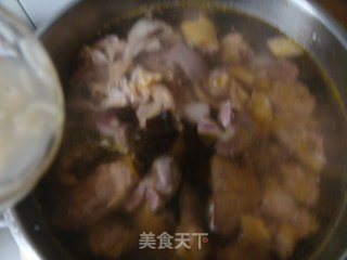 首乌土鸡汤的做法步骤：4