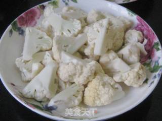 番茄花菜的做法步骤：1