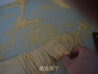 手擀面的做法步骤：8