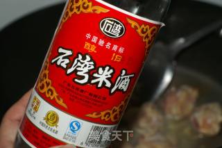 【创意新派菜】--- 莲藕焖鸡翅根的做法步骤：5